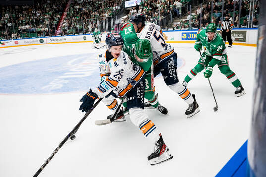 Växjös Filip Eriksson och Emil Sylvegård och Rögles