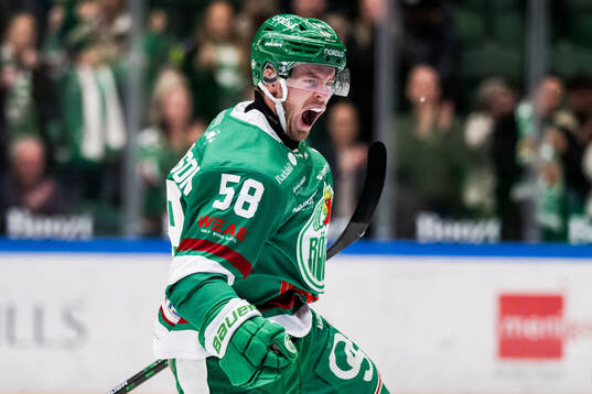 Rögles Filip Johansson jublar