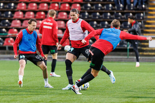 Brommapojkarnas Alex Timossi Andersson och Nikola Vasic