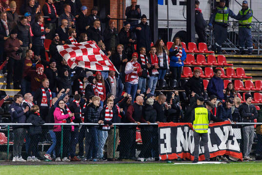 Kalmars supportrar jublar
