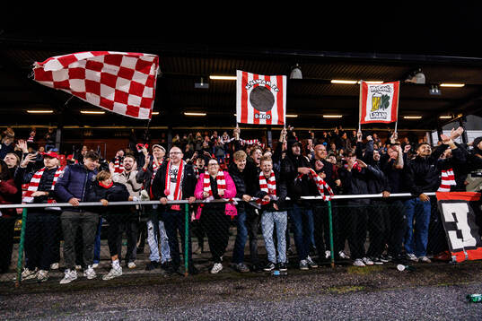 Kalmars supportrar jublar