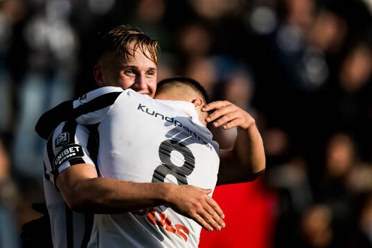 Landskronas Jesper Strid och Robin Dzabic jublar
