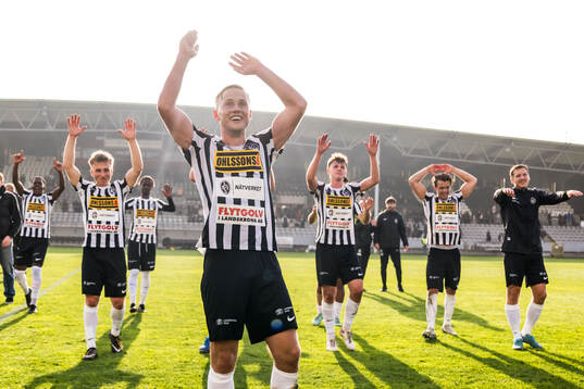 Landskronas Jesper Strid jublar