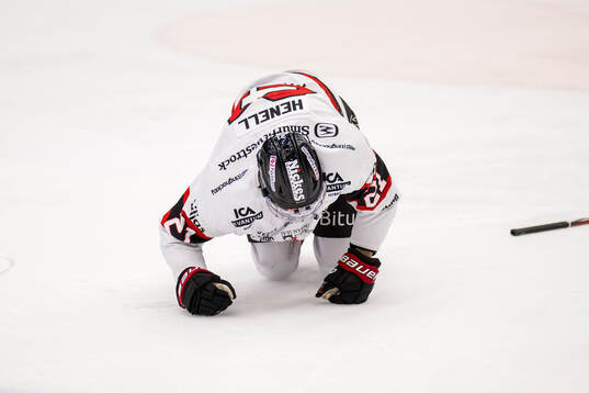 Nybros Otto Henell har ont