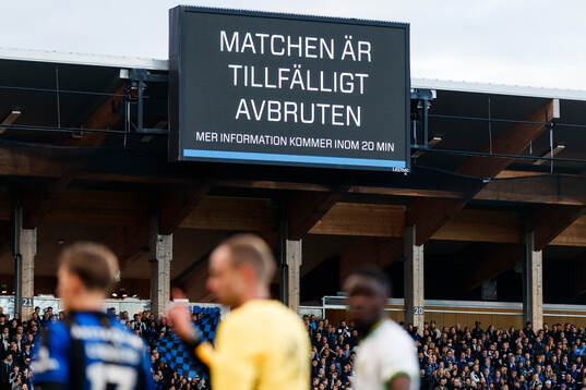 Matchen tillfälligt avbruten