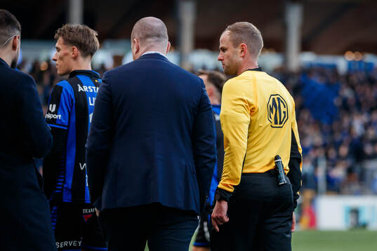 Domare Richard Sundell lämnar planen