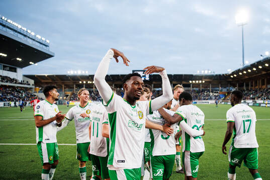 Hammarbys Shaquille Pinas jublar