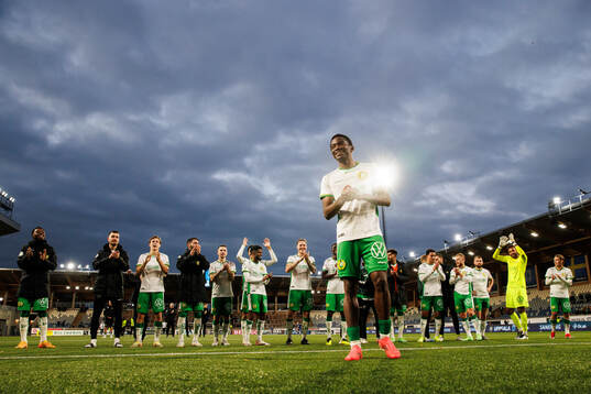 Hammarbys Bouzomana Toure jublar