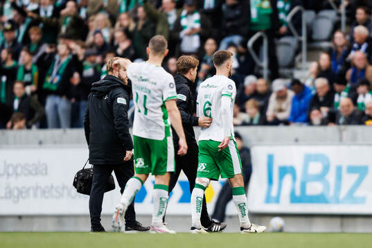 Hammarbys Pavle Vagic lämnar planen