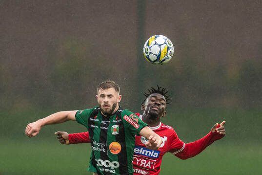 Varbergs Oliver Alfonsi och Degerfors Mamadouba Diaby