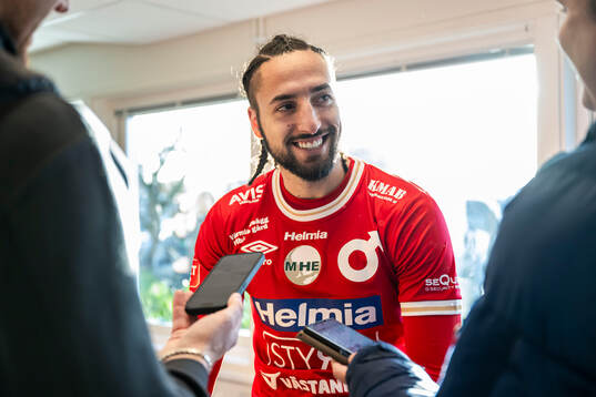 Degerfors Dijan Vukojevic i mixade zonen