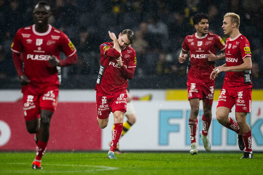 Elfsborgs Simon Hedlund jublar
