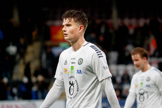 Örebros Erik McCue deppar