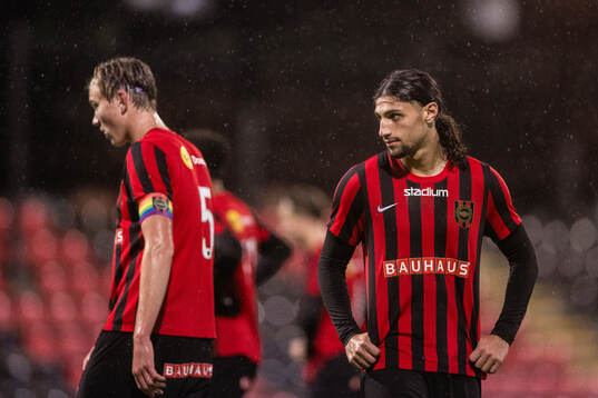 Brommapojkarnas Leart Krasniq deppar