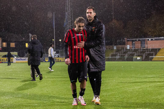 Brommapojkarnas tränare Andreas Isaksson och Leart