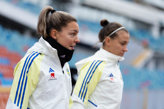 Bläddra bland fler bilder av Football, Women's Euro Qualifier, Sweden, Training 