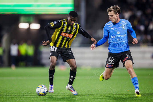 Häckens Akoua Romeo Amane och Halmstads Villiam Granath