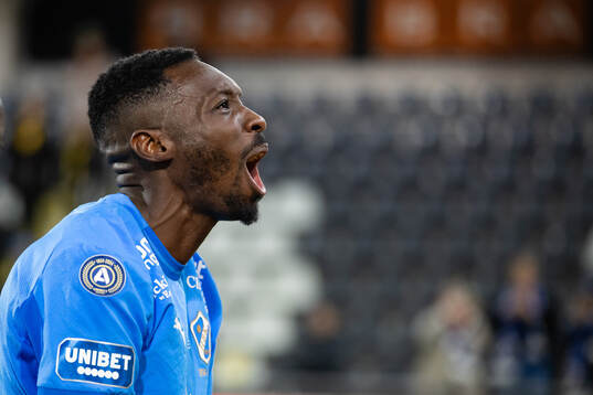 Halmstads Blair Sebastian Turgott jublar