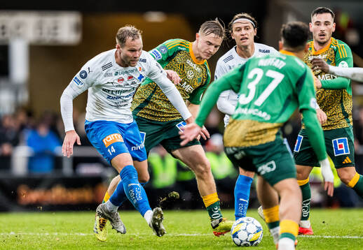 Värnamos Gustav Engvall och Simon Thern och IFK