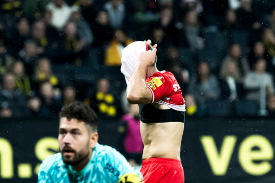 Elfsborgs Arber Zeneli deppar