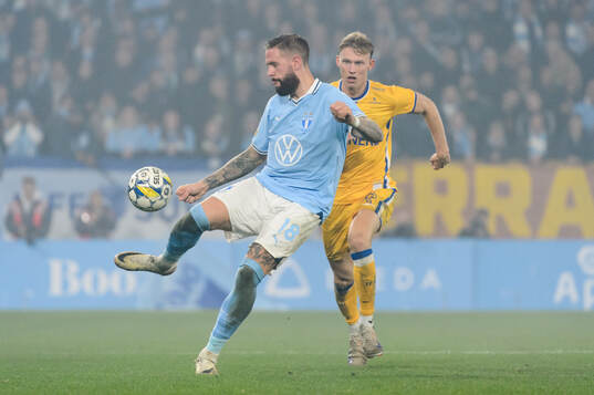 Malmö FFs Pontus Jansson och IFK Göteborgs Laurs