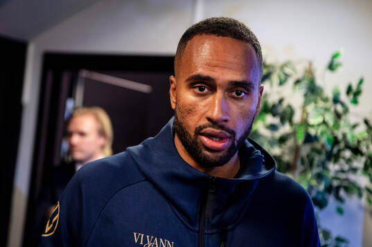 Malmö FFs Isaac Kiese Thelin på en pressträff