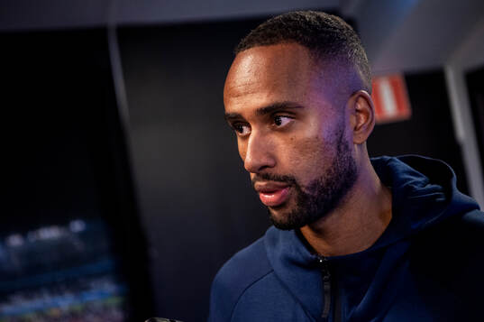 Malmö FFs Isaac Kiese Thelin på en pressträff