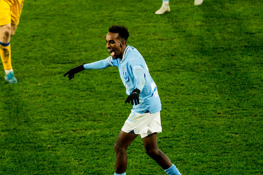 Malmö FFs Taha Ali jublar