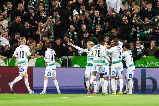 Västerås Abdelrahman Boudah Saidi jublar med lagkamrater