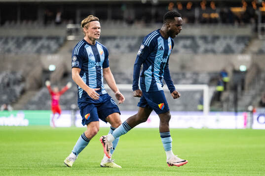 Djurgårdens Tokmac Nguen jublar