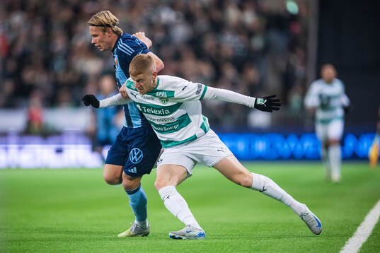Djurgårdens Tobias Gulliksen och Västerås Daniel Ask
