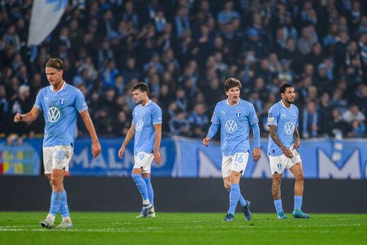 Malmö FFs Oliver Berg deppar