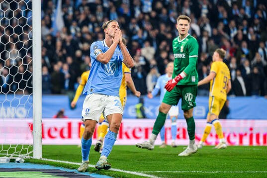 Malmö FFs Erik Botheim deppar