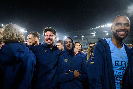 Malmö FFs Stefano Vecchia och Taha Ali jublar