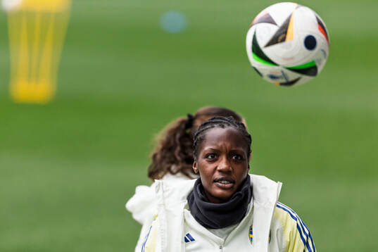 Evelyn Ijeh of the Swedish women's national football team