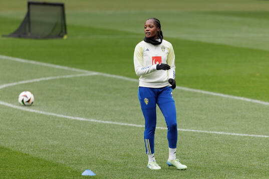 Evelyn Ijeh of the Swedish women's national football team