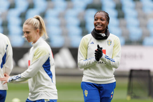 Evelyn Ijeh of the Swedish women's national football team
