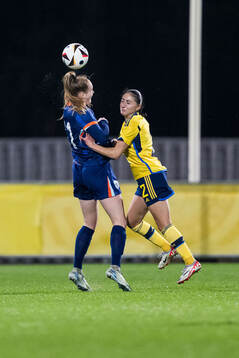 Alice Bergström and Nesrin Akgun of Sweden