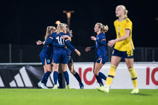 Dana Foederer and Ella Peddemors of Netherlands celebrates
