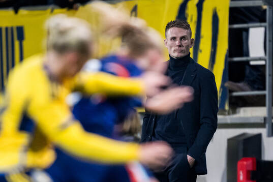 Head Coach Olivier Amelink of Netherlands