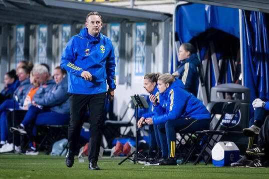 Head coach Martin Qvarmans Möller of Sweden