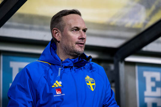 Head coach Martin Qvarmans Möller of Sweden