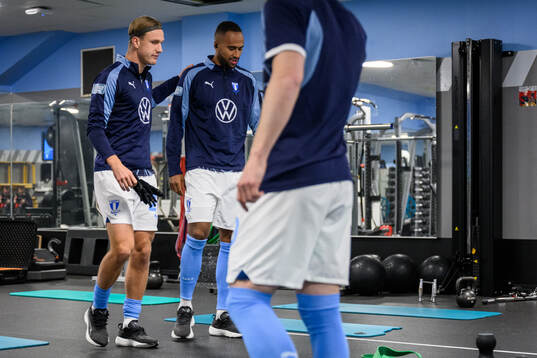 Malmö FFs Erik Botheim och Isaac Kiese Thelin införunder