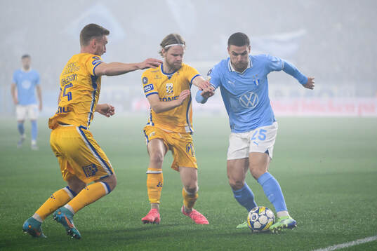 IFK Göteborgs Oscar Pettersson och Malmö FFs Gabriel