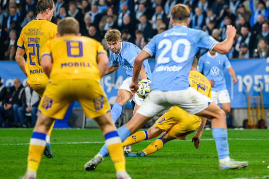 Malmö FFs Hugo Bolin gör 2-1