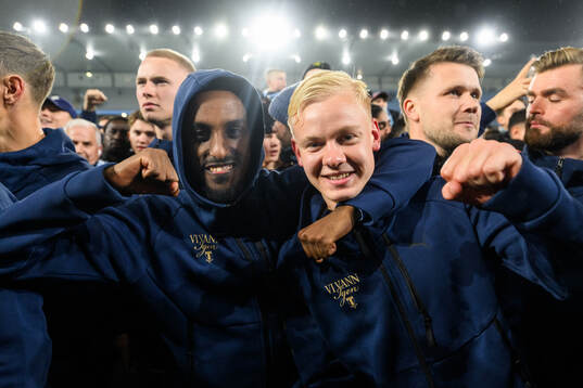 Malmö FFs Taha Ali och Otto Rosengren jublar