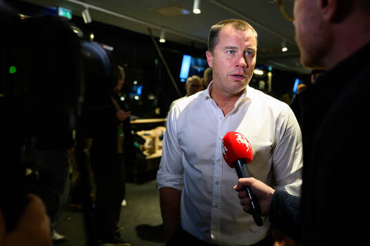 Malmö FFs sportchef Daniel Andersson på segerbanketten