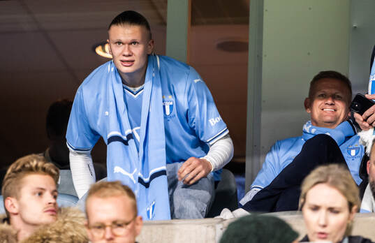 Erling Braut Haaland med sin pappa Alf-Inge