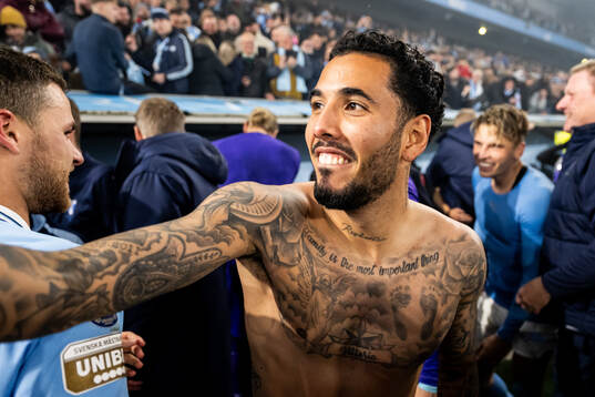 Malmö FFs Sergio Pena jublar