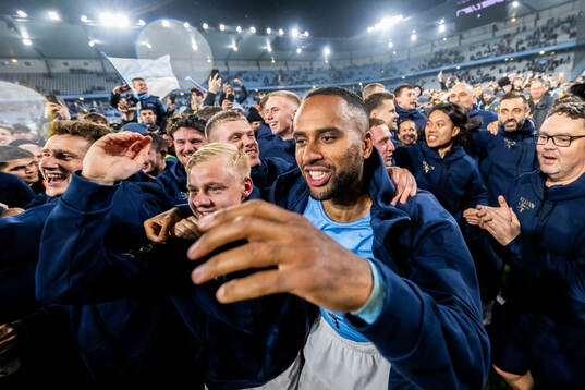 Malmö FFs Otto Rosengren och Isaac Kiese Thelin jublar
